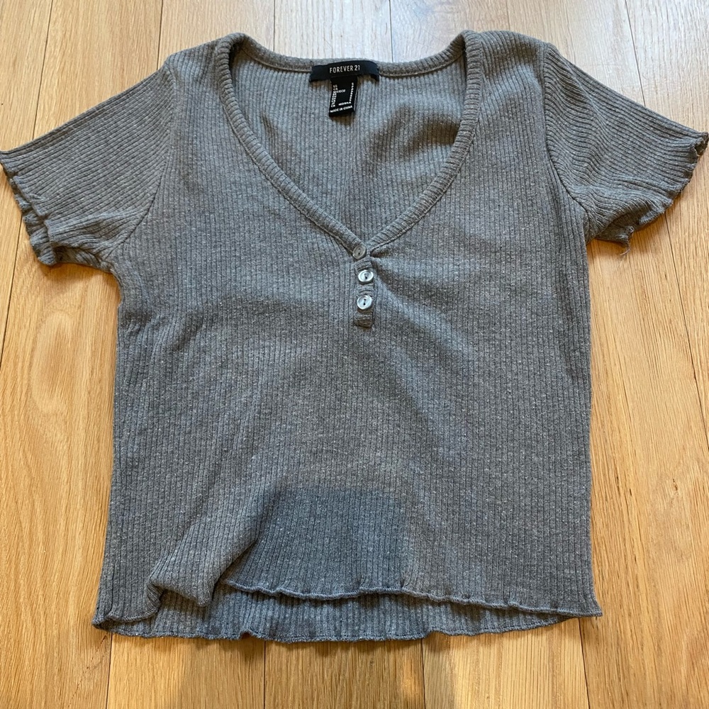 Forever 21 - Gray half button up top